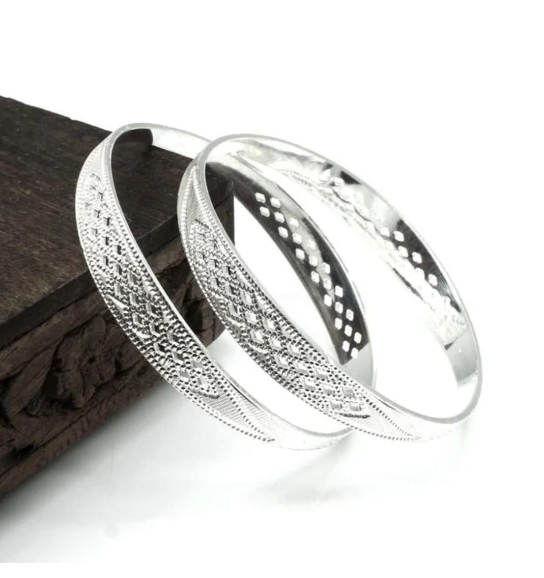 Ladies Bangle 2