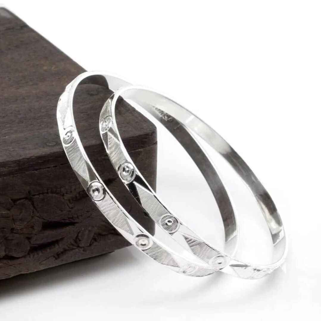 Ladies Bangle 4