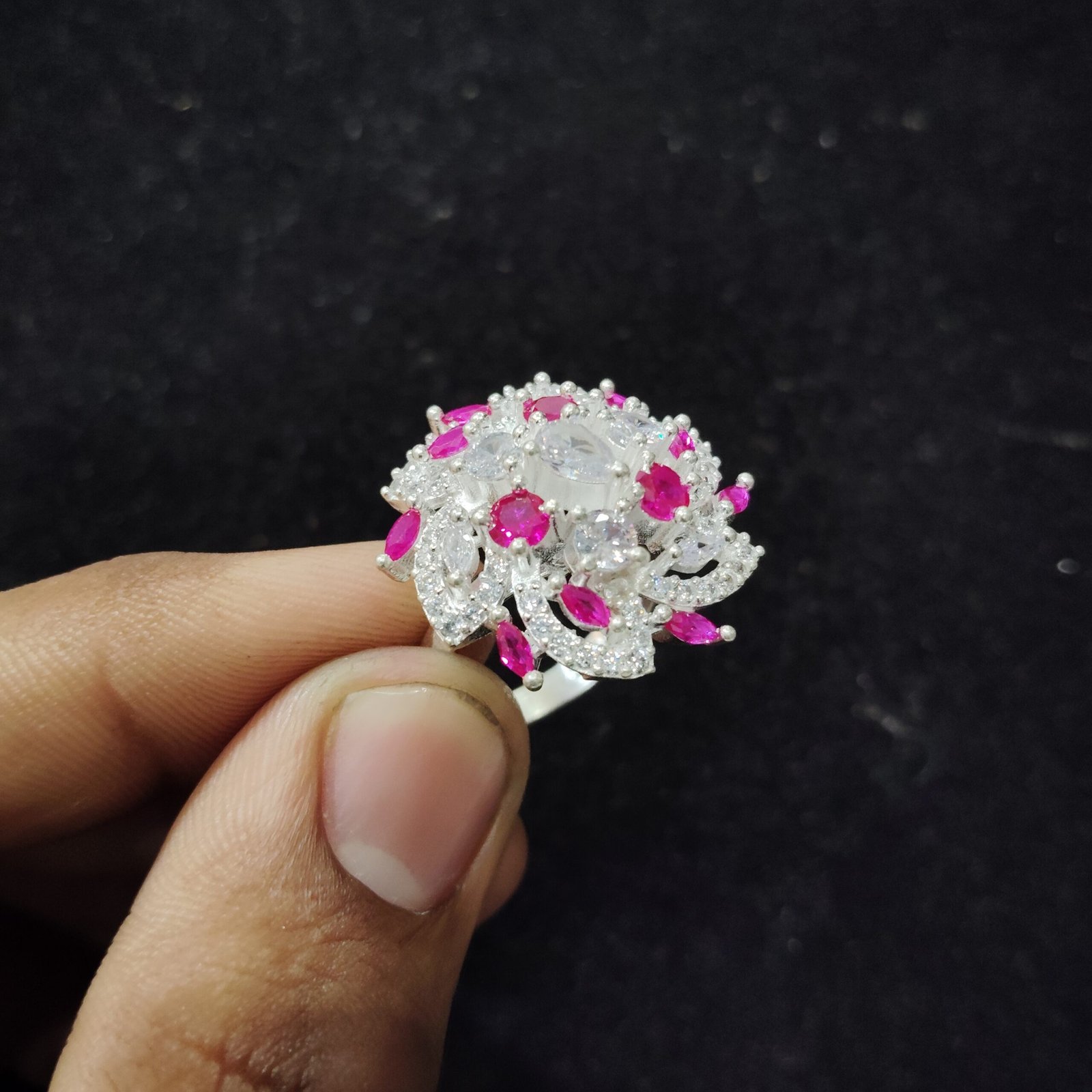 WOMEN COCKTAIL RINGS